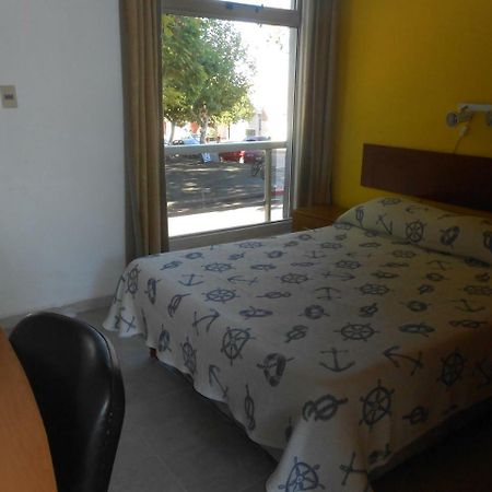 Hotel 25 De Mayo Fray Bentos Bagian luar foto